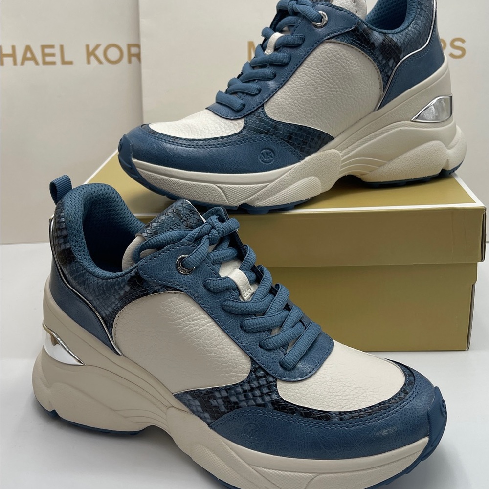 Michael Kors KATRINA WEDGE TRAINER
FAUX LEATHER
49F5KAFS3L
Cornflower - Picture 13 of 16